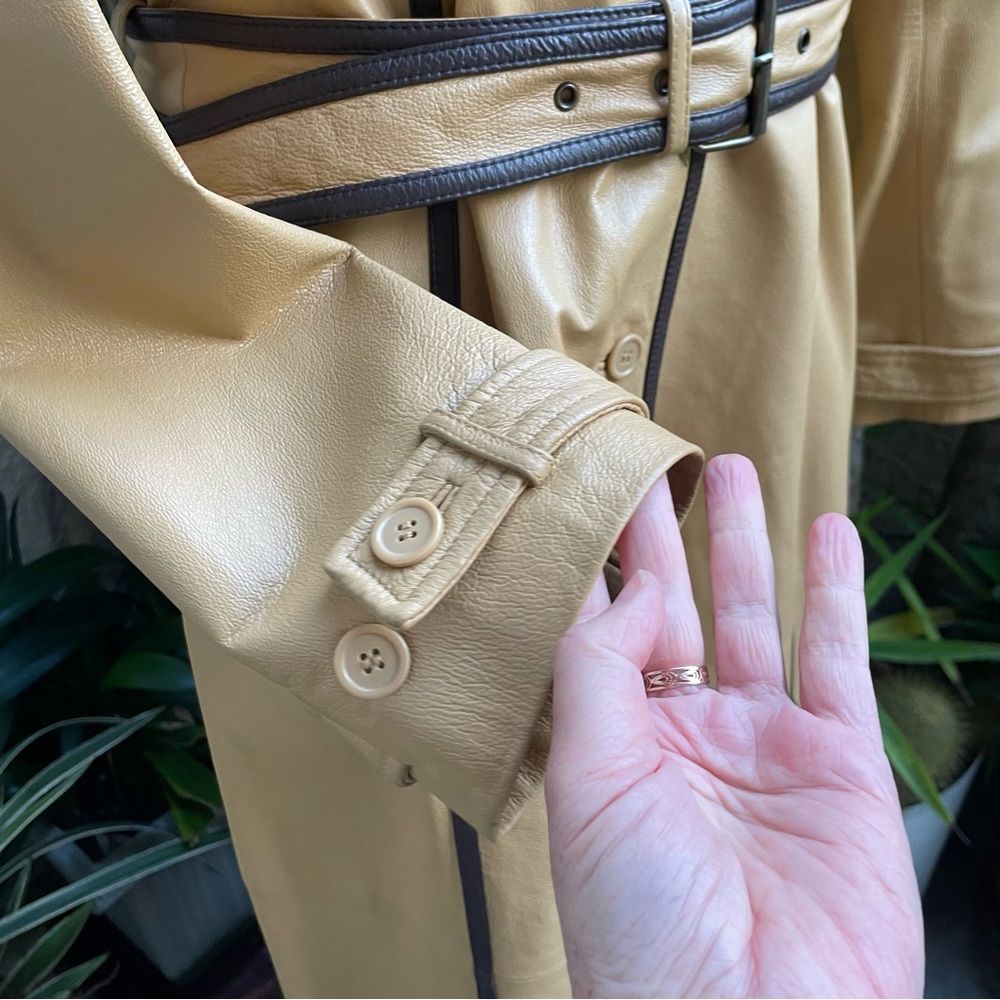 Vintage tan/brown Newportnews leather full length coat - Picture 7 of 14